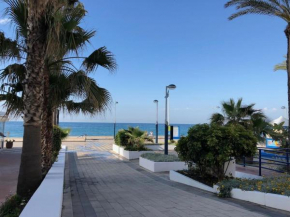 Sea View Apt steps to beach